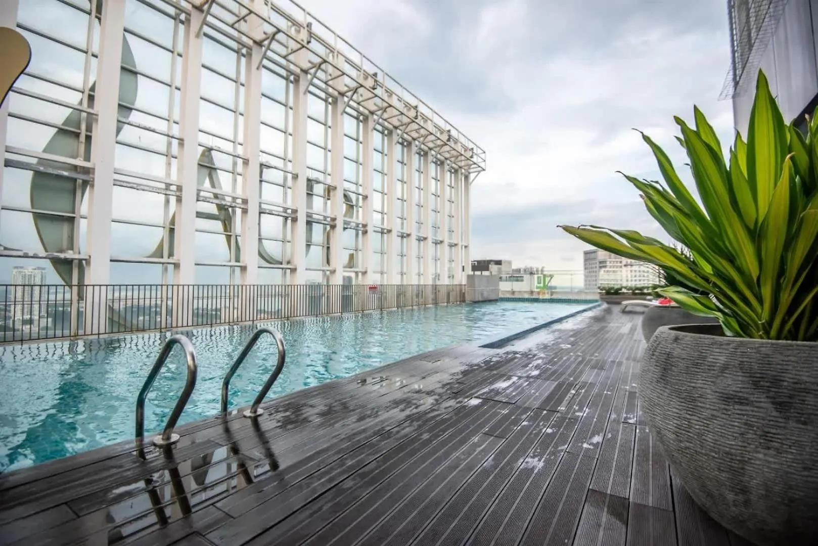 Chic & Cozy Stay At Suasana Suites Jb Johor Bahru
